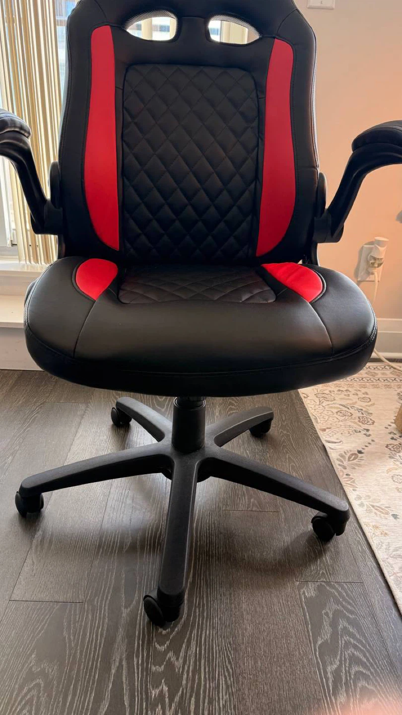 Excellent Condition Gaming Chair - $70 🎮