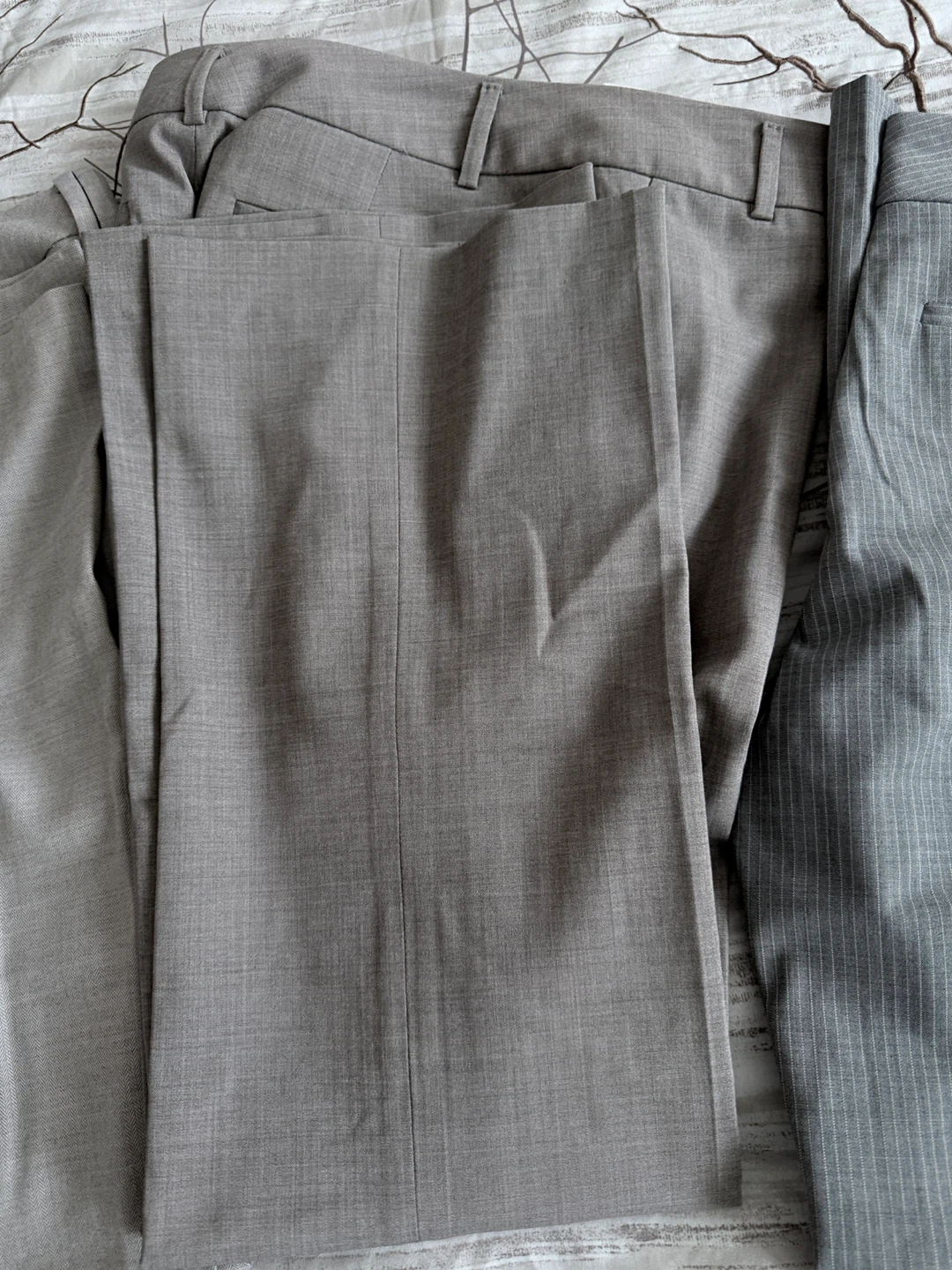 4 Pairs New Banana Republic The Martin Fit Pants - Size 4 - photo 4