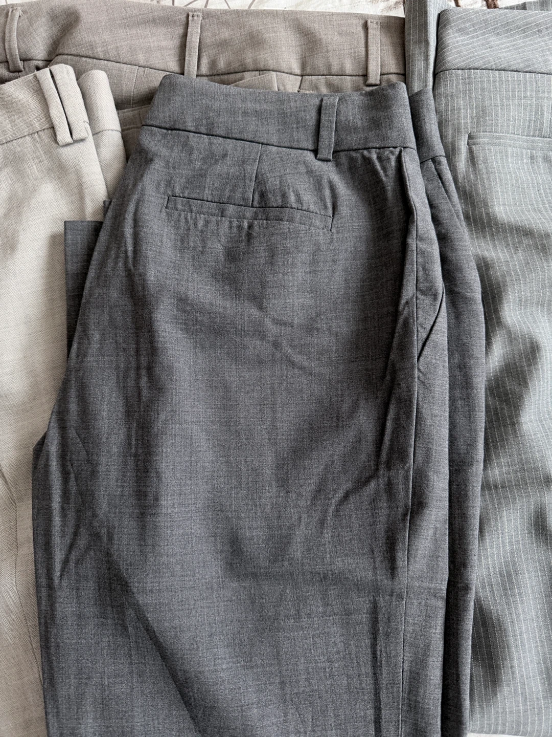 4 Pairs New Banana Republic The Martin Fit Pants - Size 4 - photo 5