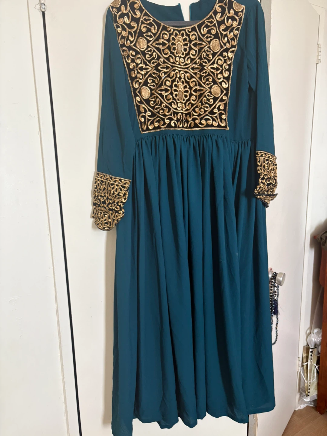 Teal Embroidered Maxi Dress with ‏أ pants