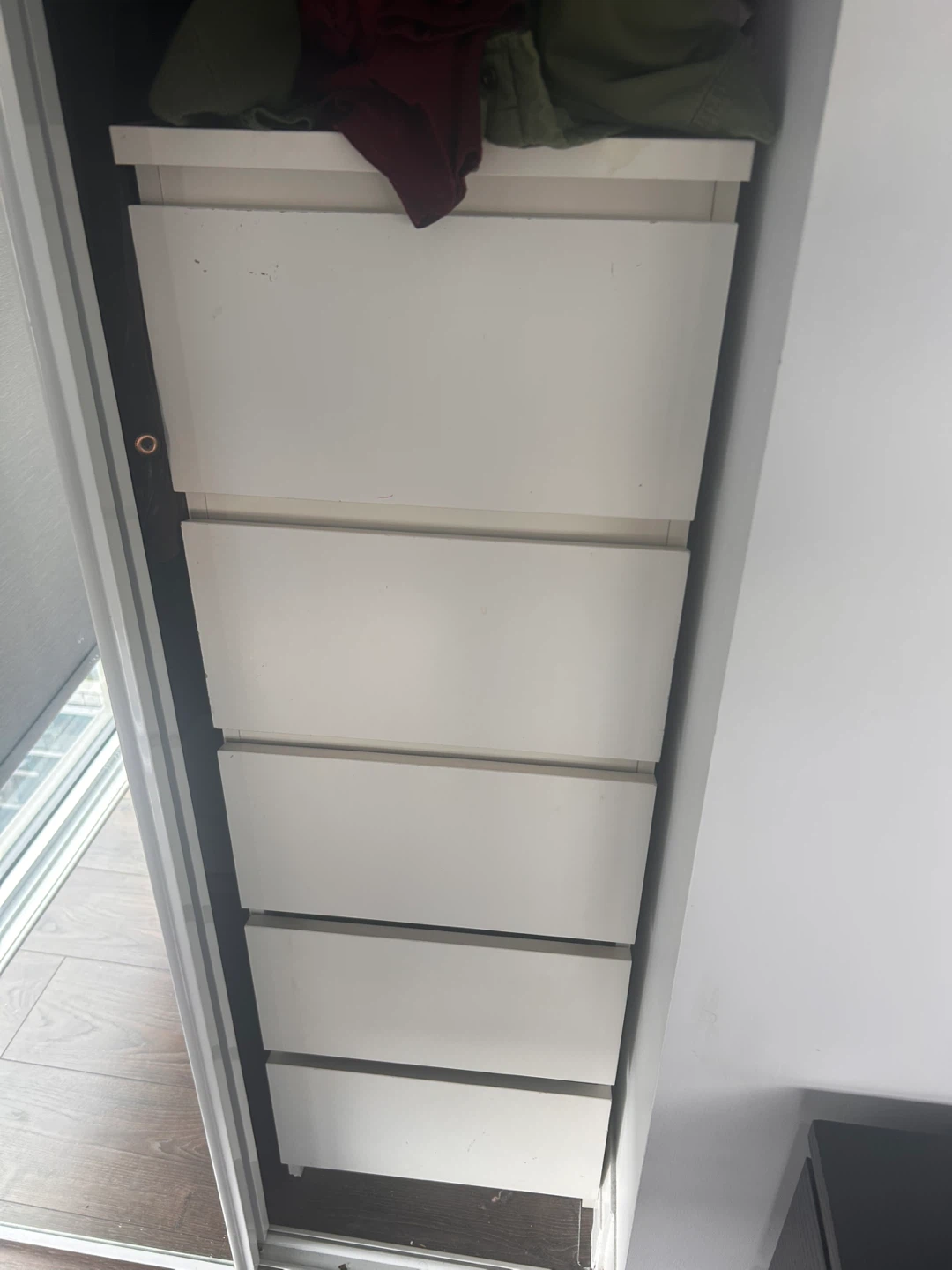 White 5-Drawer Dresser
