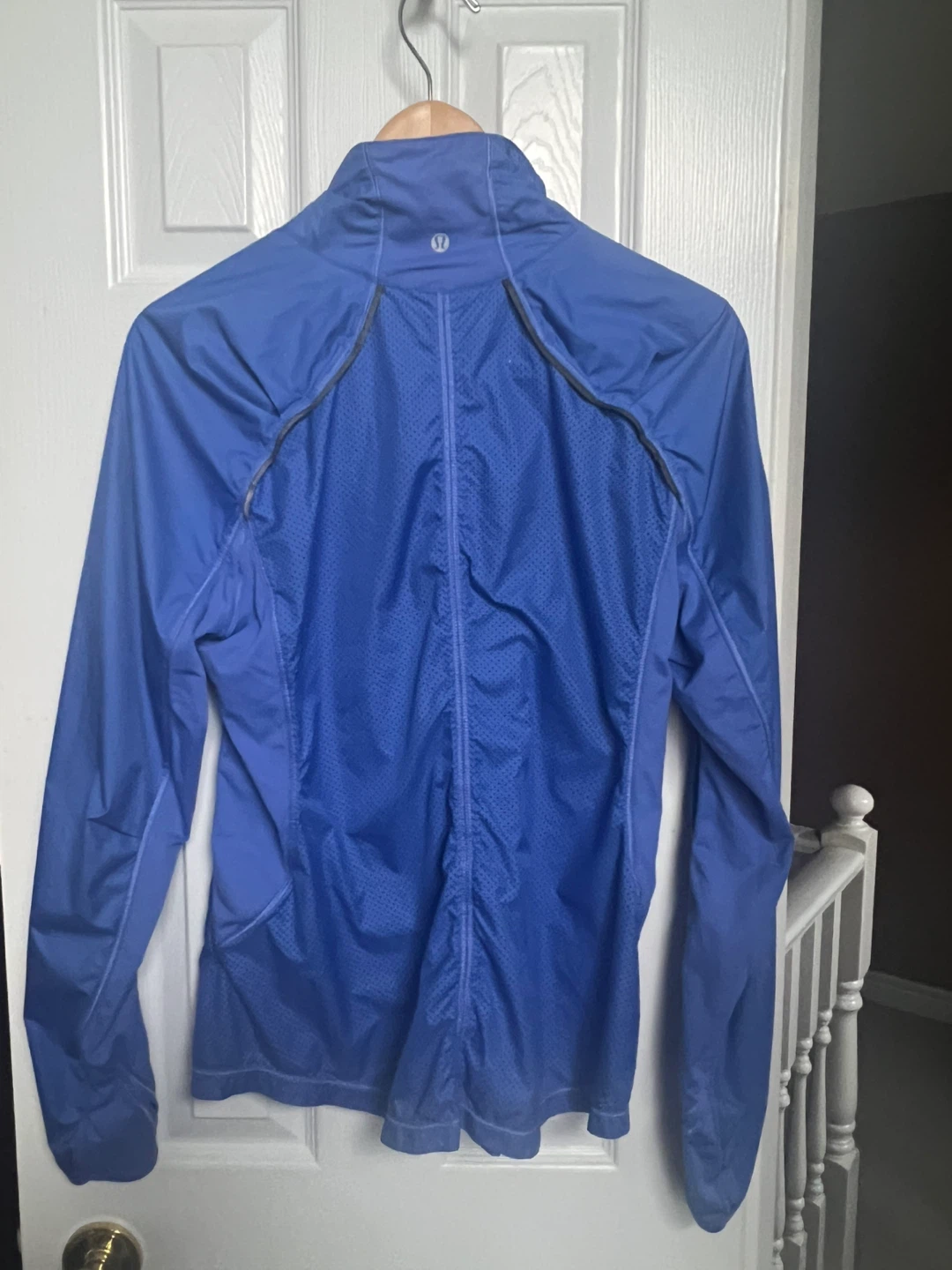Lululemon Blue Running Jacket Size 8 - photo 2