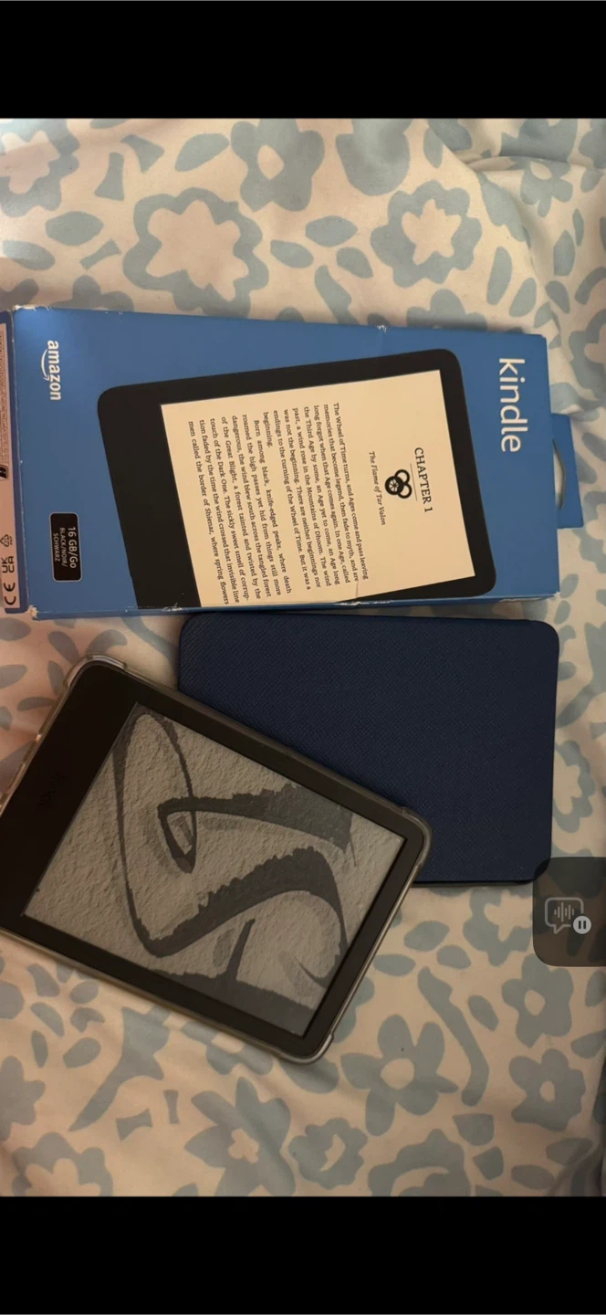 Amazon Kindle 16GB E-reader - Black