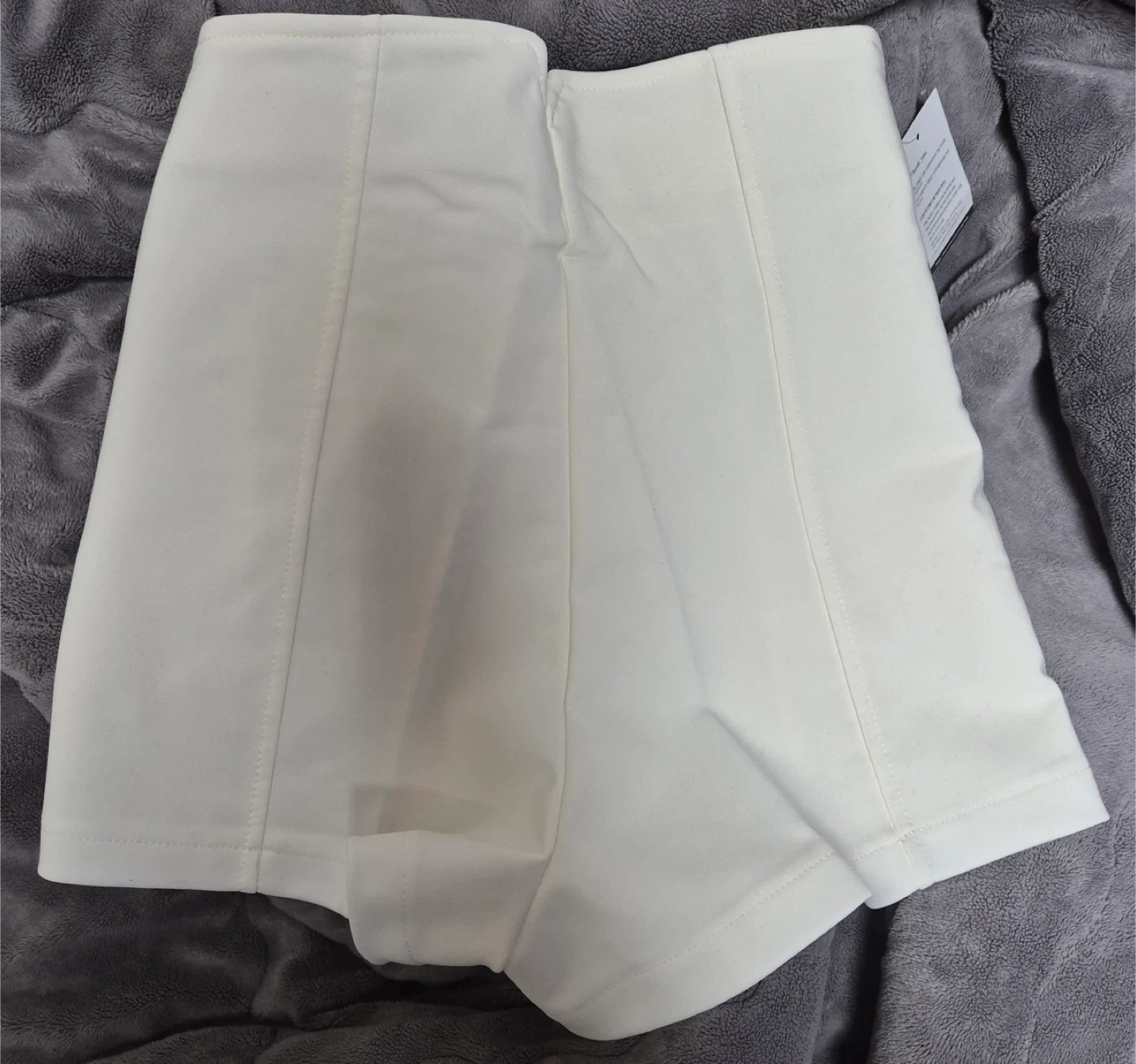 High-Waisted White Shorts - photo 3