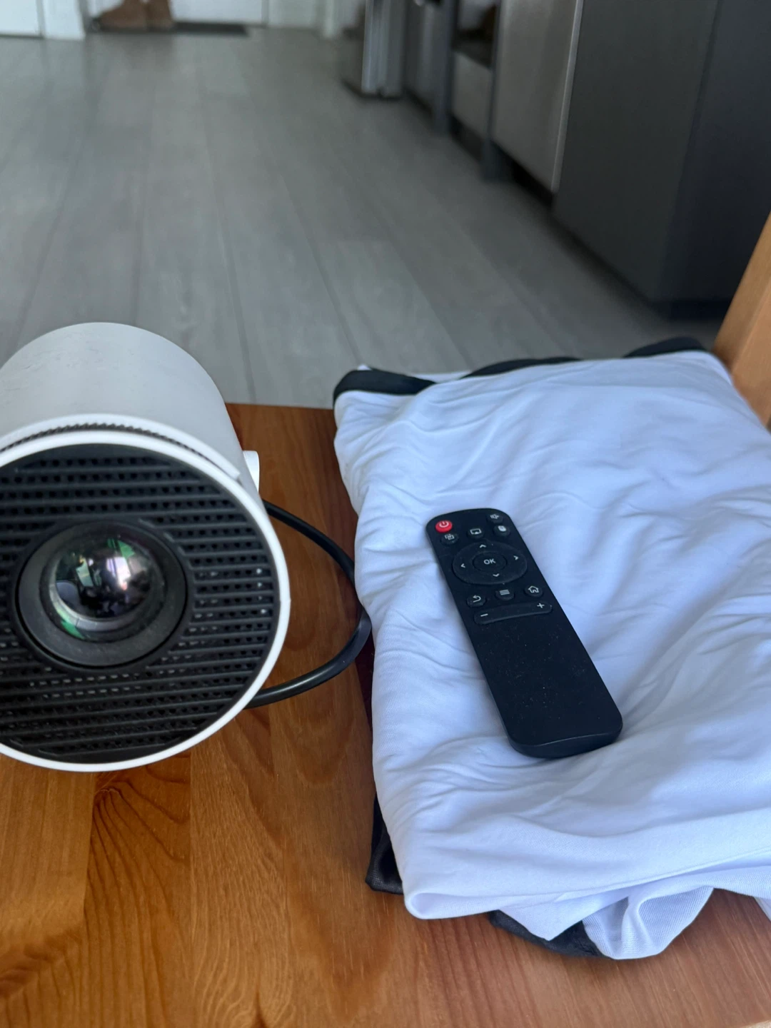 White Portable Projector with Remote - photo 2