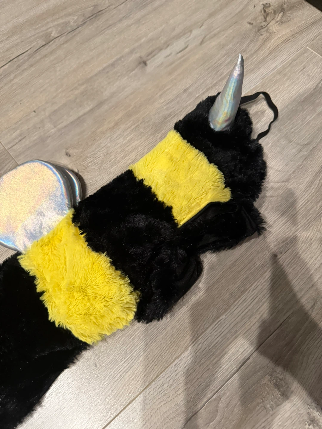Thrills & Chills dog Bee Costume size medium - photo 3