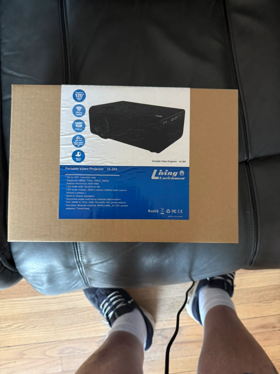 Living Enrichment LE-203 Portable Video Projector