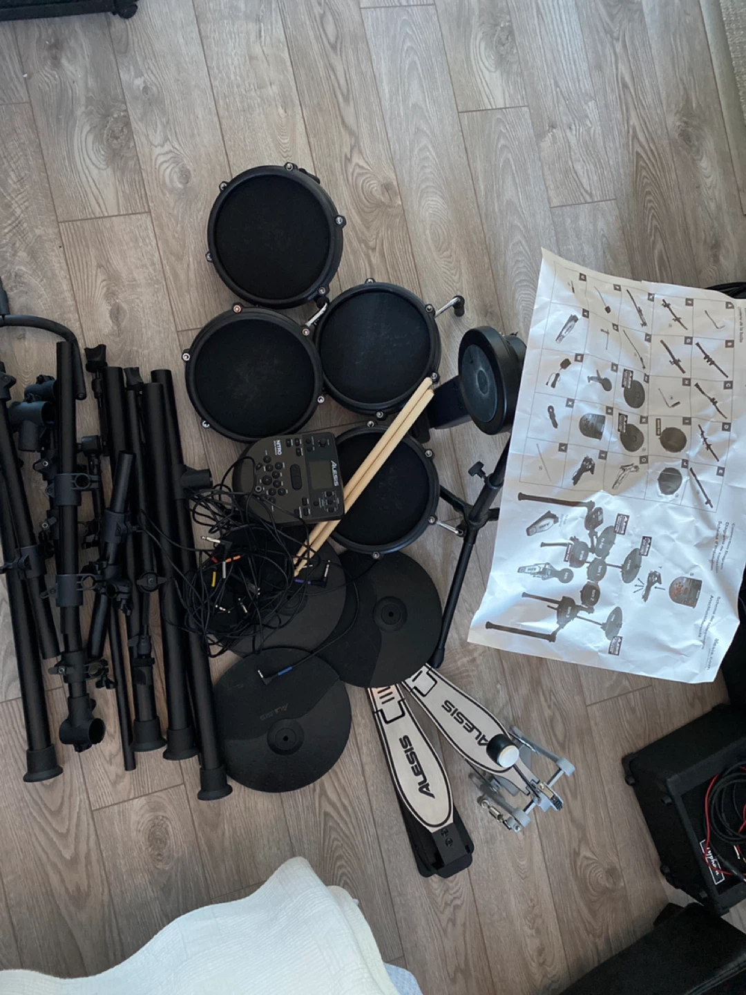 Alesis Nitro Mesh Electronic Drum Kit