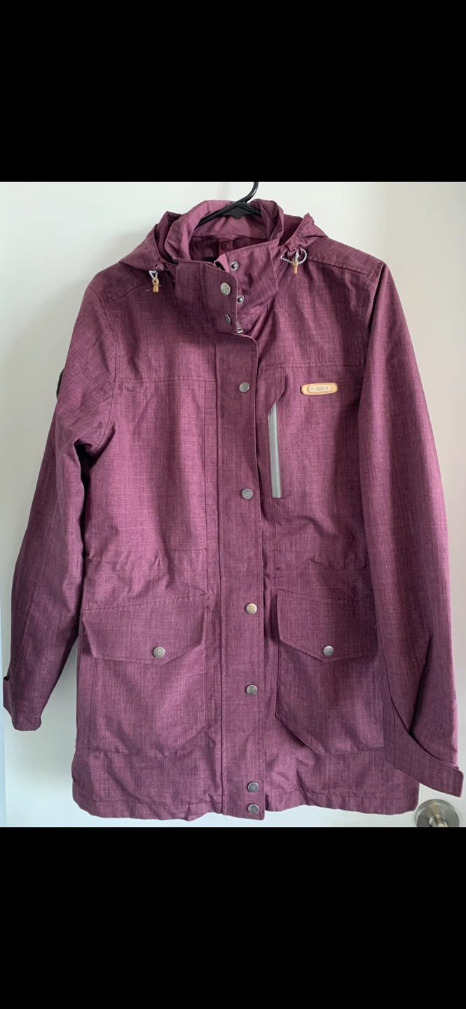 “LIPPi” coat