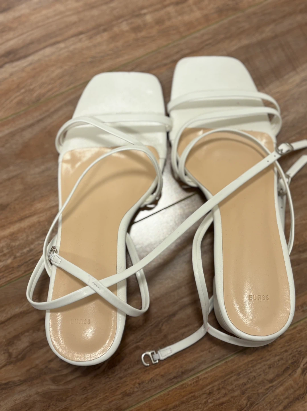 White strappy sandals EUR 36