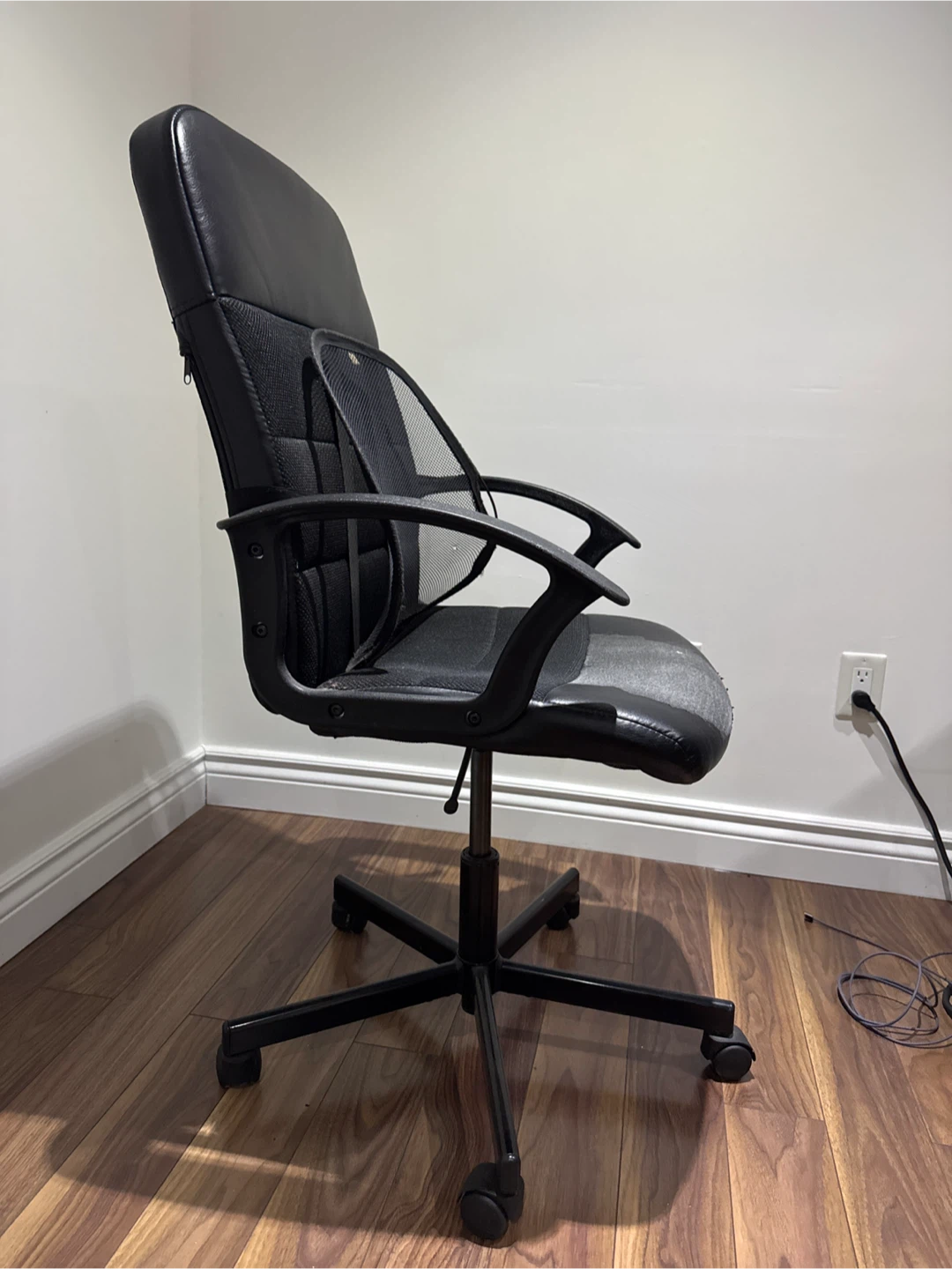 Black Office Chair with Lumbar Support - photo 2