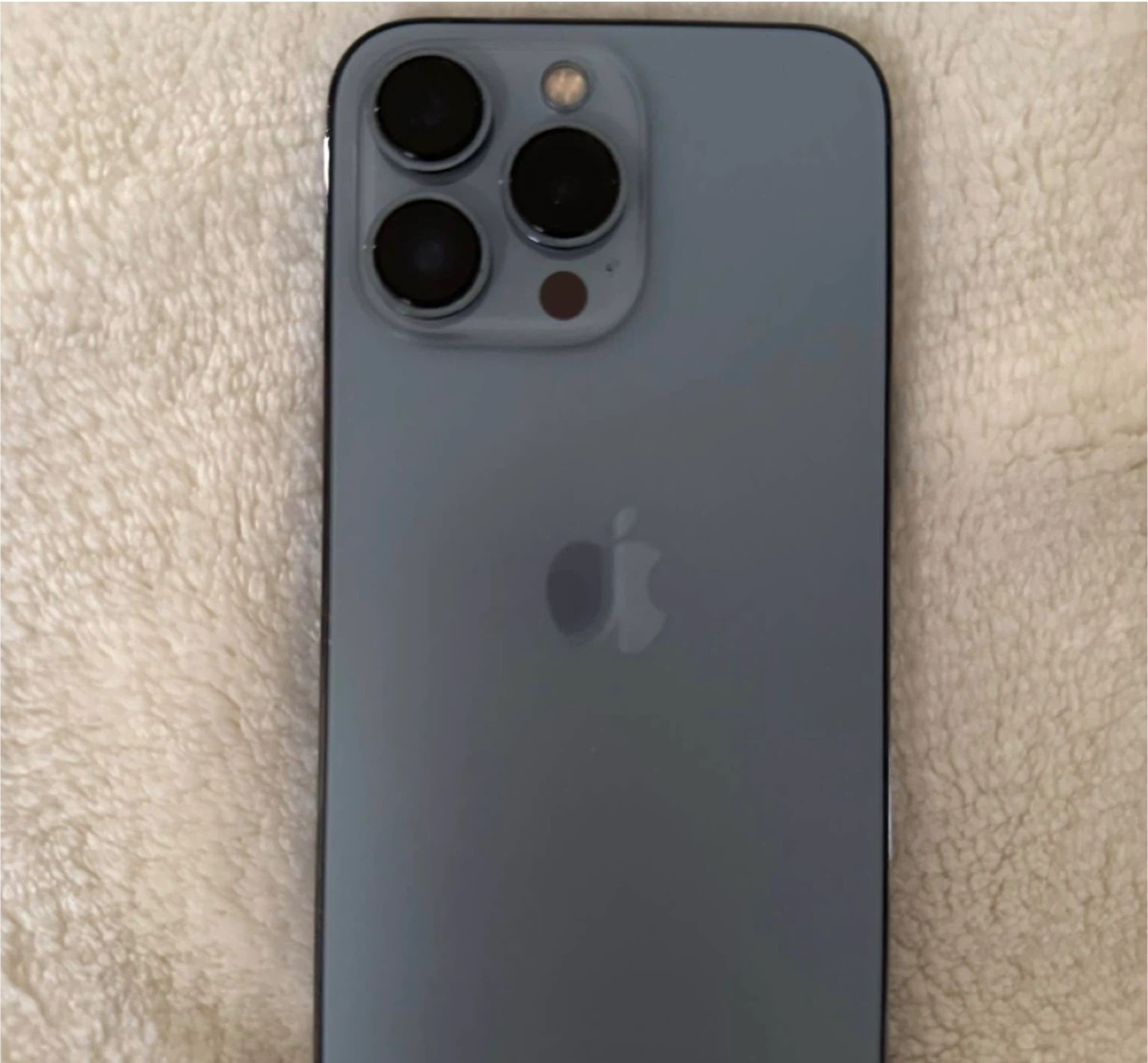 Apple iPhone 13 Pro Sierra Blue