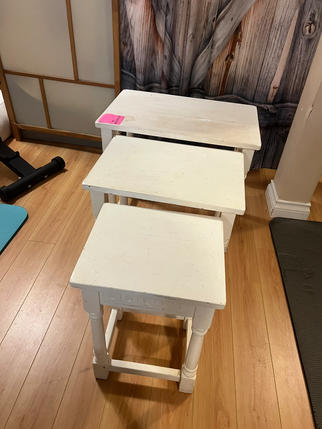 Set of 3 White Nesting Side Tables