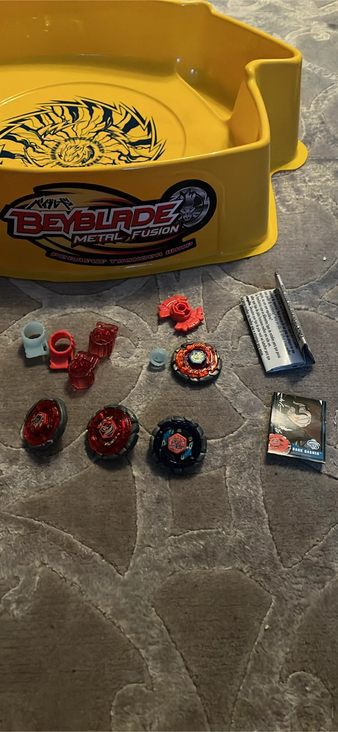 Vintage Beyblade Complete Set - photo 4