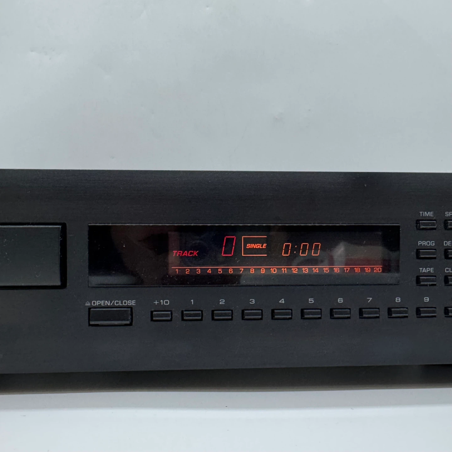 Yamaha CDX-550 CD Player With Remote – Tested Working –Japan - photo 3