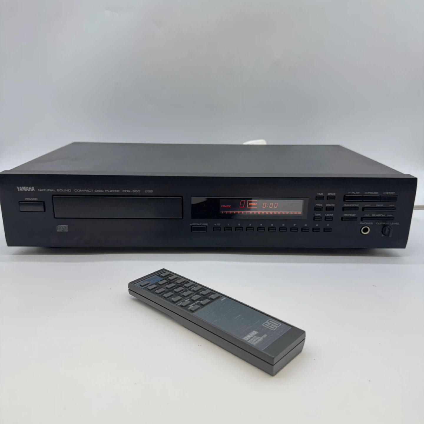 Yamaha CDX-550 CD Player With Remote – Tested Working –Japan