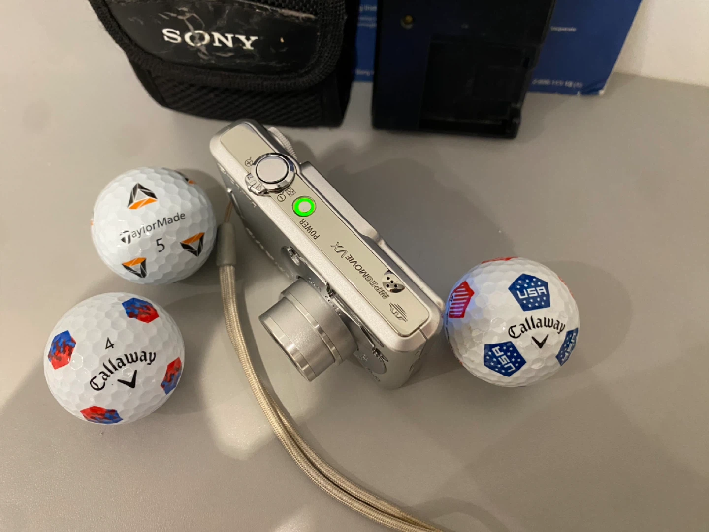 Sony Cyber-Shot DSC-W30 - photo 3