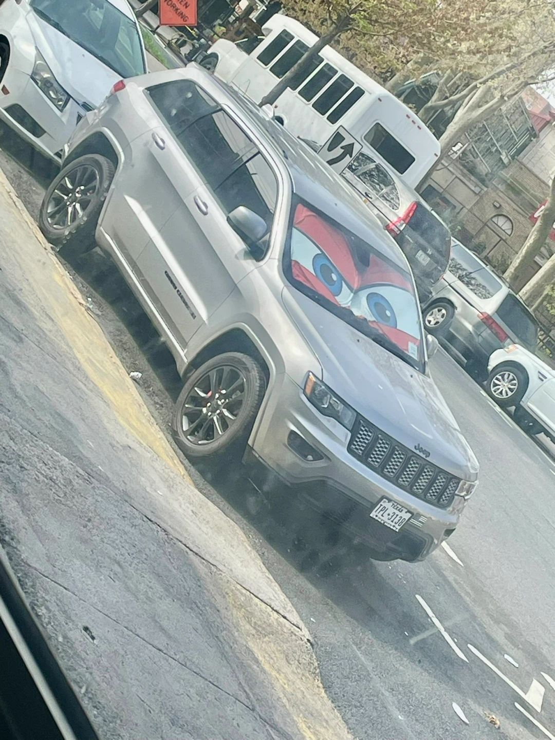 Jeep Grand Cherokee  2017  miles 80721.  title rebuild