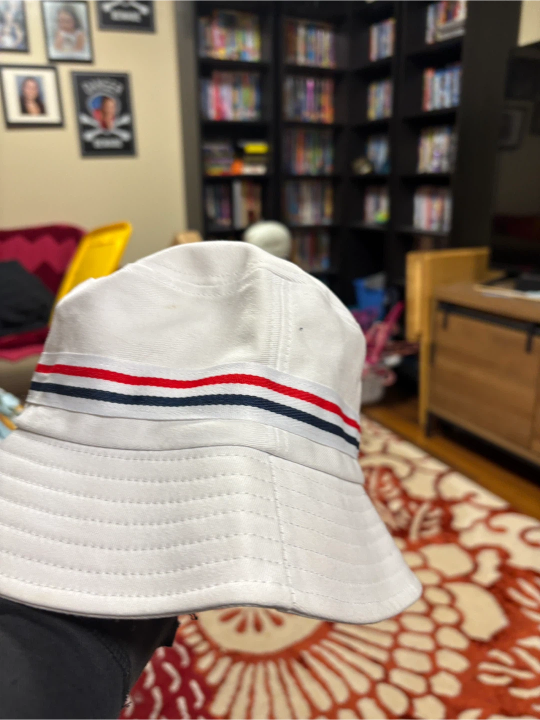 WHITE BUCKET HAT - photo 2