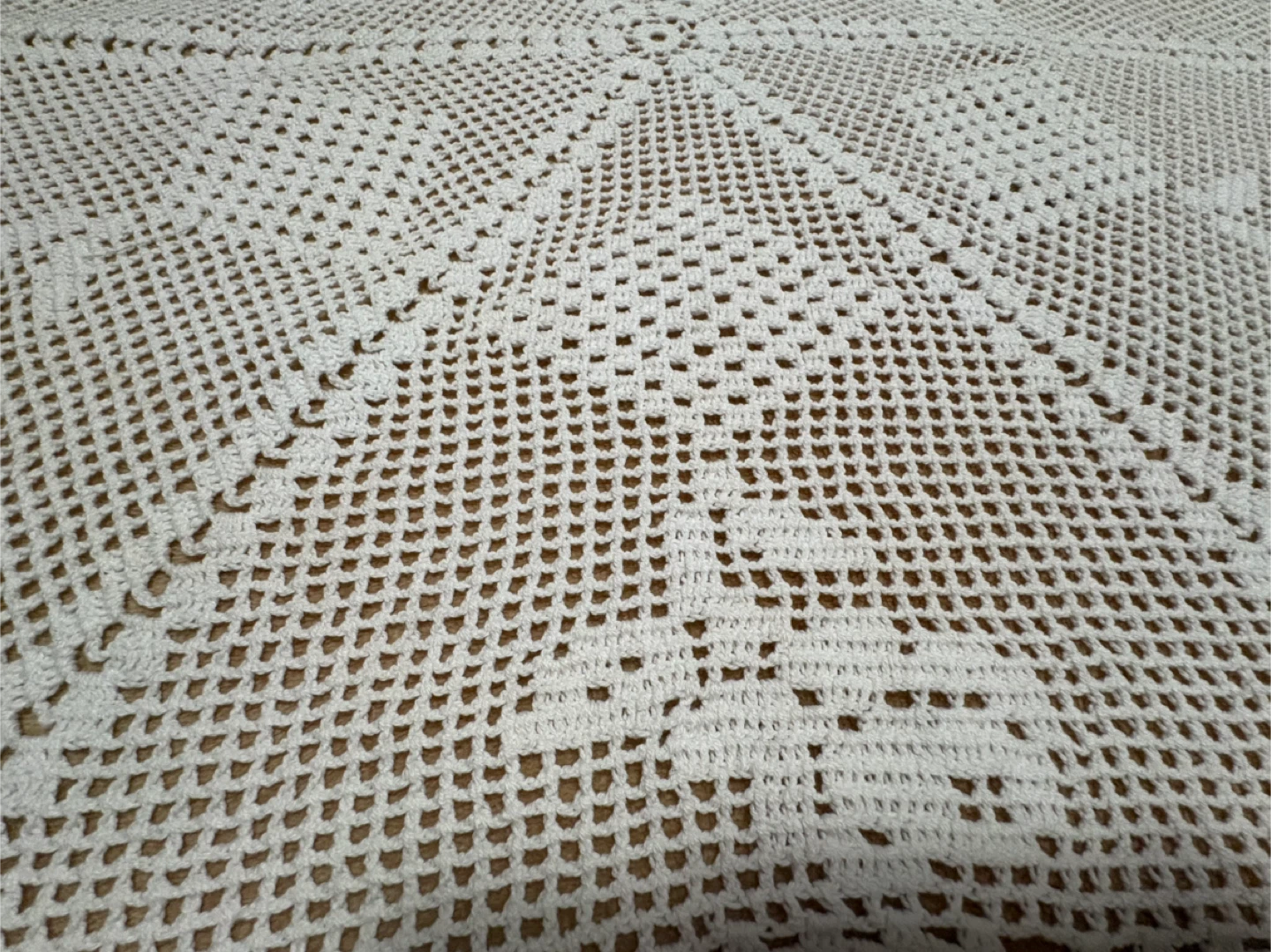 Hand-Crocheted Off White Doily - photo 2