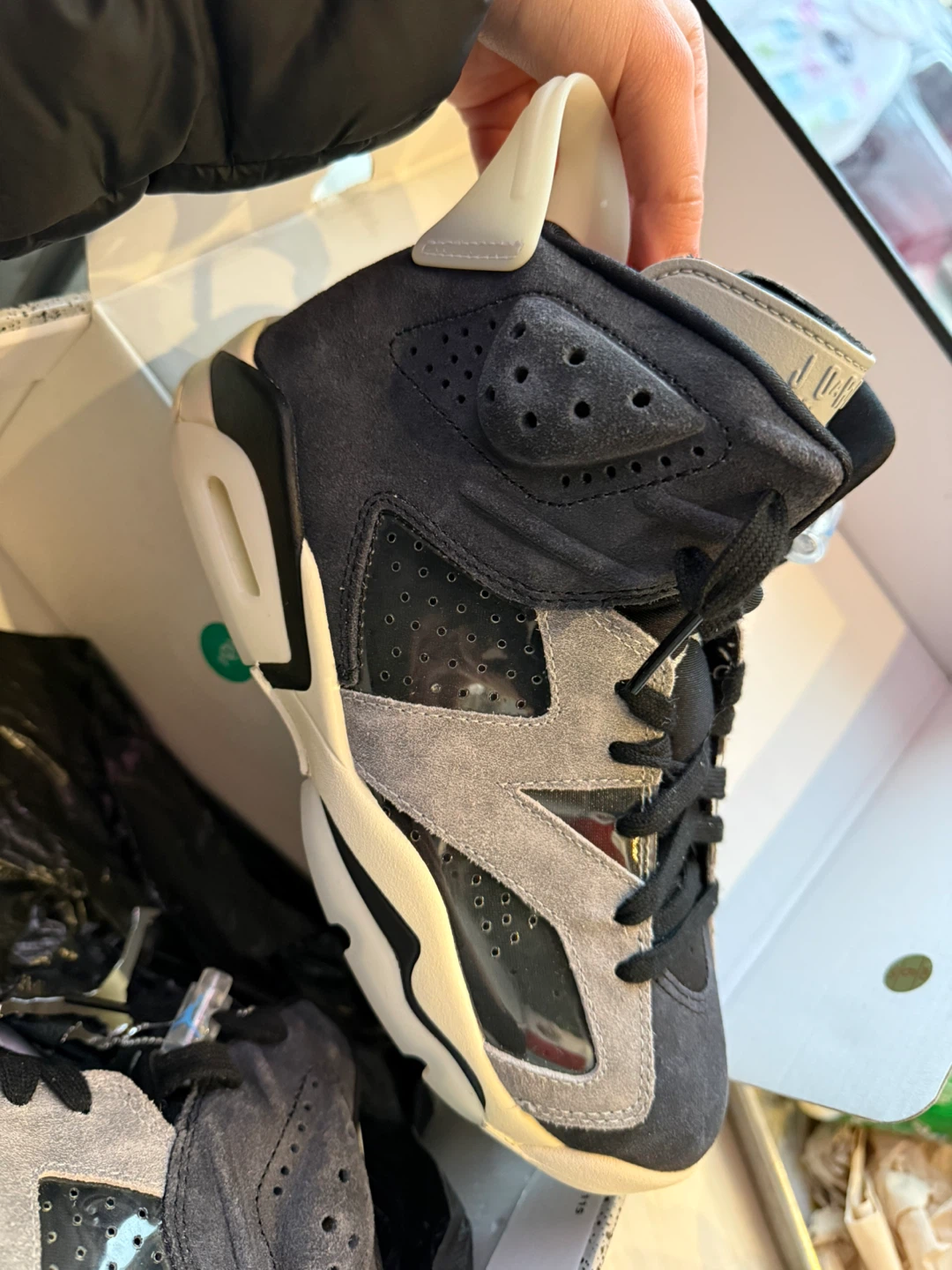 Air Jordan 6 Retro Sneakers - photo 2