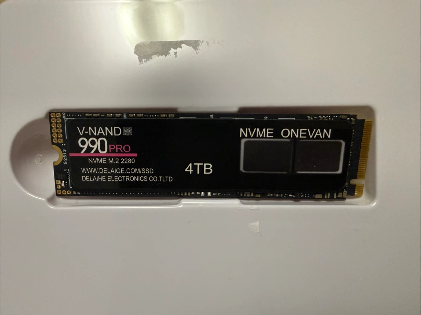 Brand new 990 PRO NVMe M.2 2280 SSD - 4TB
