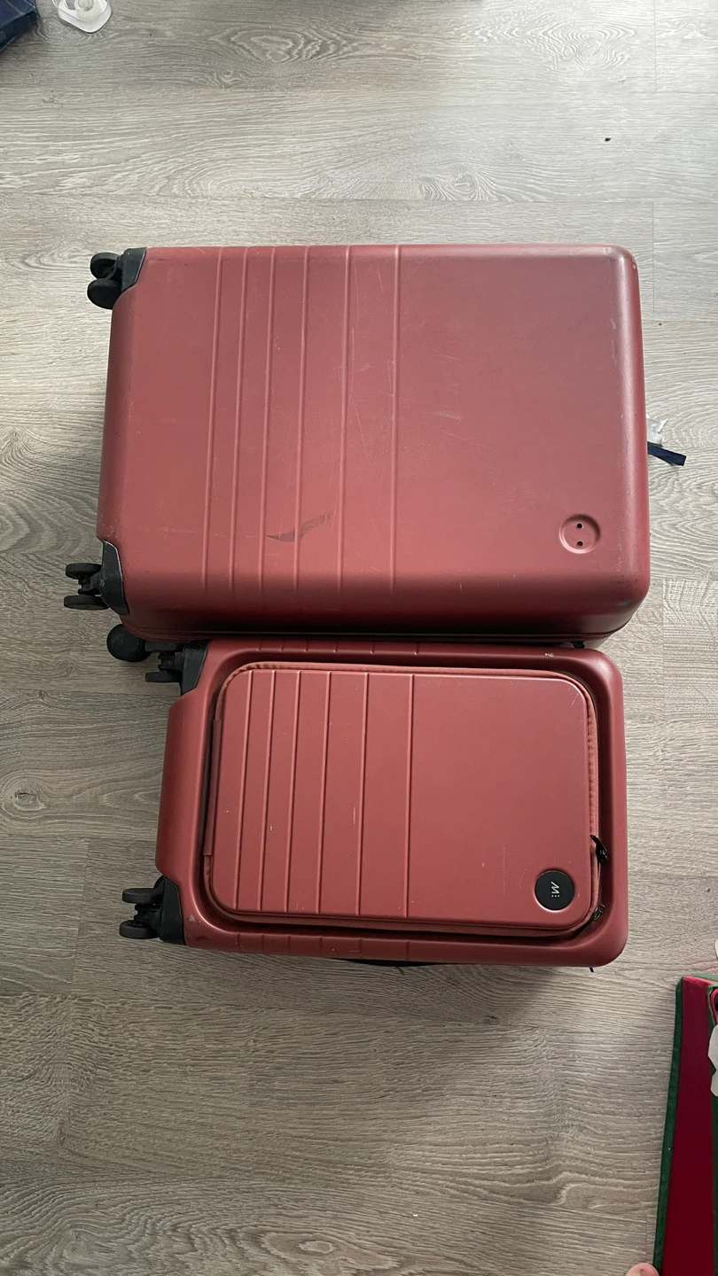 Monos Luggage Set (2 Pieces) - Red