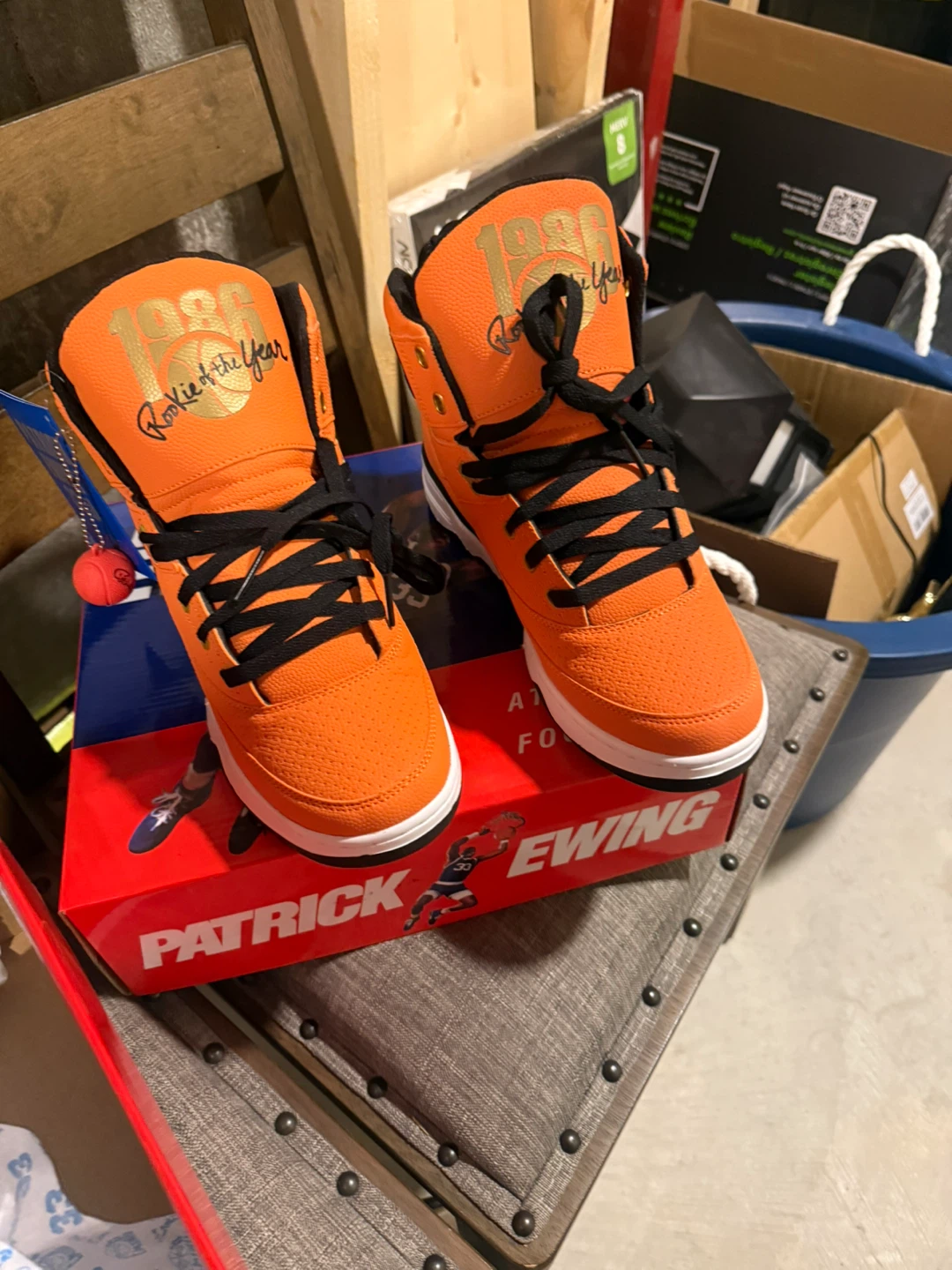 Patrick Ewing 1986 Rookie of the Year Shoes - photo 4