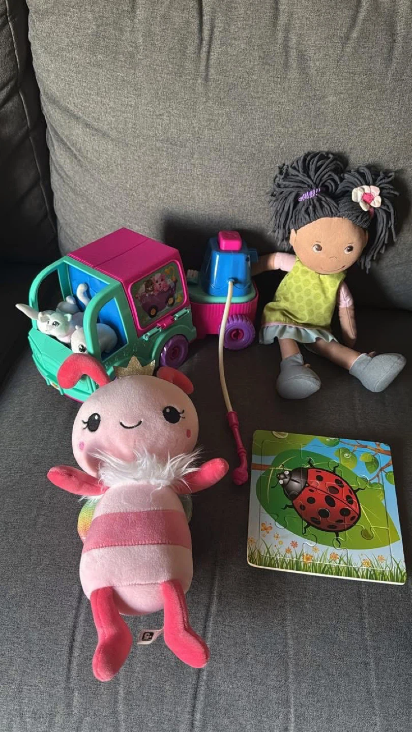 Kids Toys: Doll, Plush, pet washing station, and Puzzle