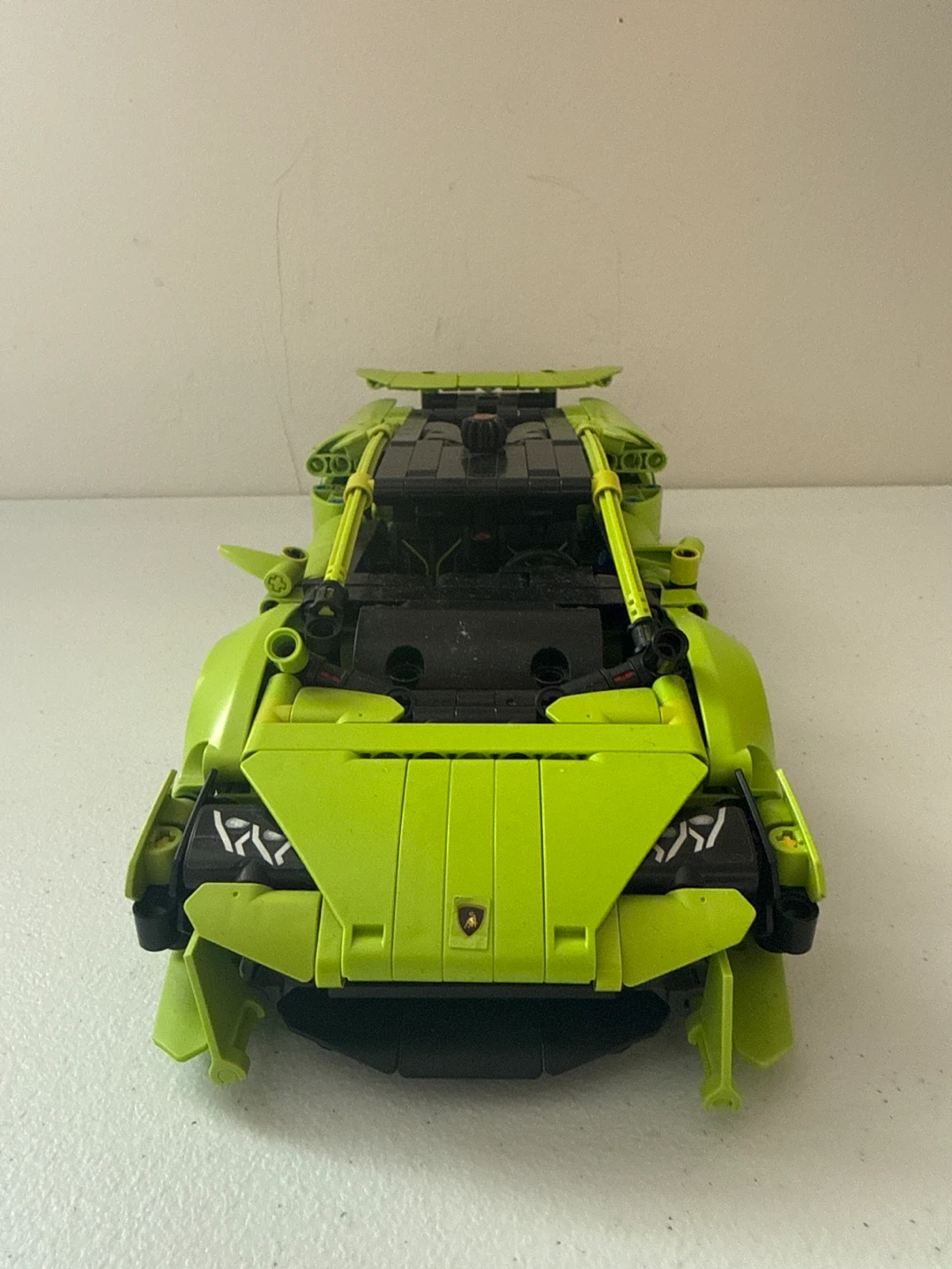 LEGO Technic Lamborghini - Lime Green - photo 2