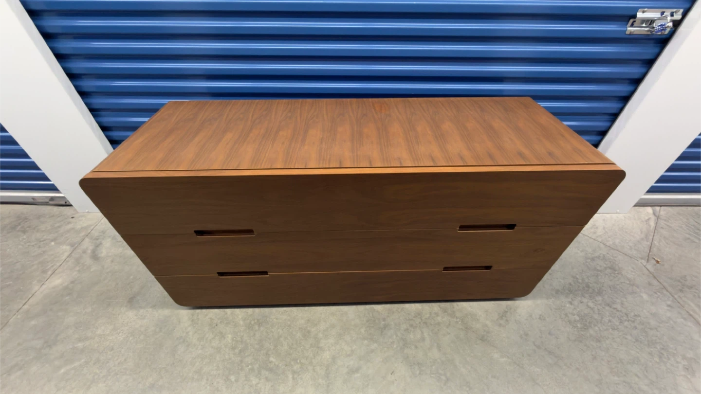 Mid-Century Modern Walnut Dresser / Lowboy - photo 2