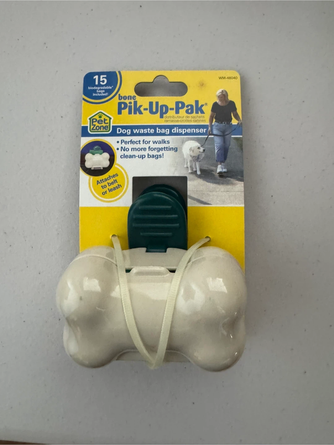 Pet Zone Bone Pik-Up-Pak Dog Waste Bag Dispenser with 15 Bags