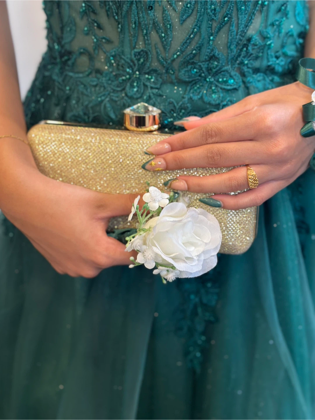 Emerald Green Off-the-Shoulder Ball Gown - photo 4