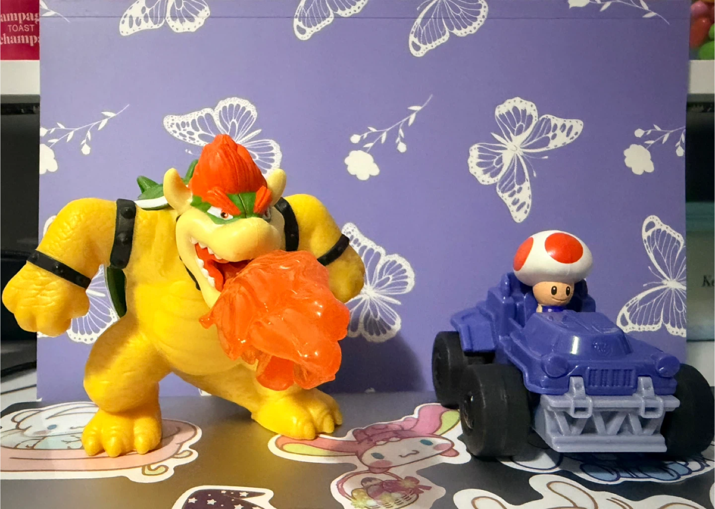 Nintendo Bowser and Toad Figure Set
