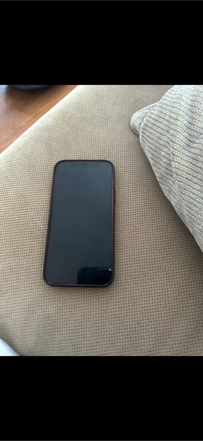 Apple iPhone 11 RED - photo 3