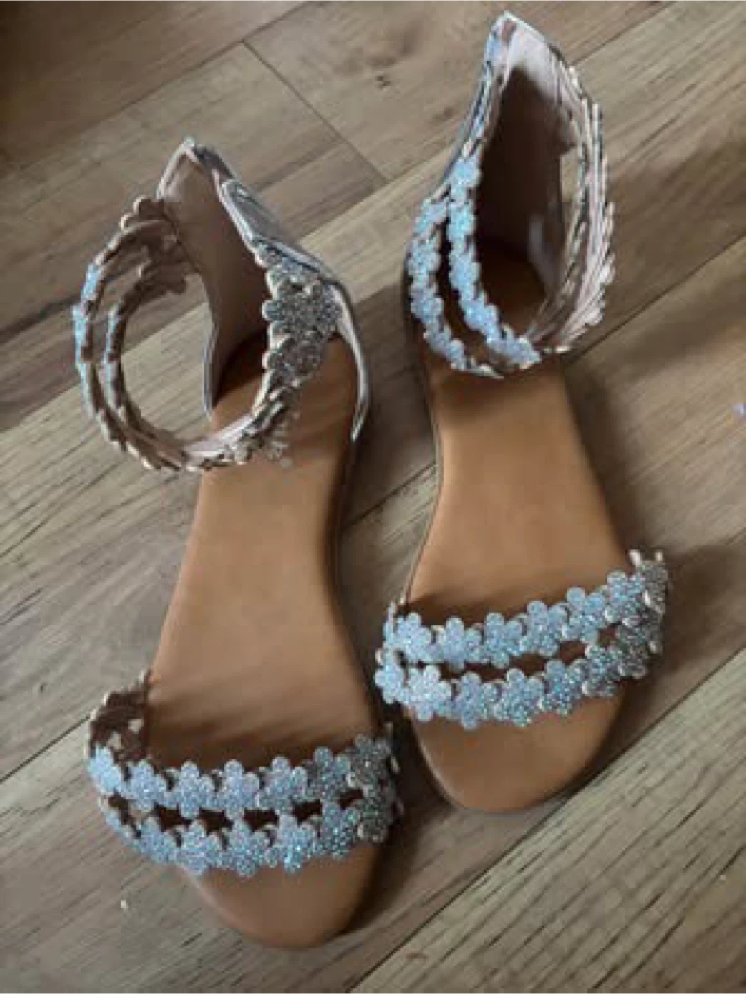 Girls size 3 sandals