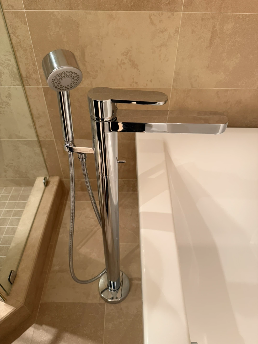 Chrome Rubi Floor Mount Bathtub Faucet with Handheld Shower