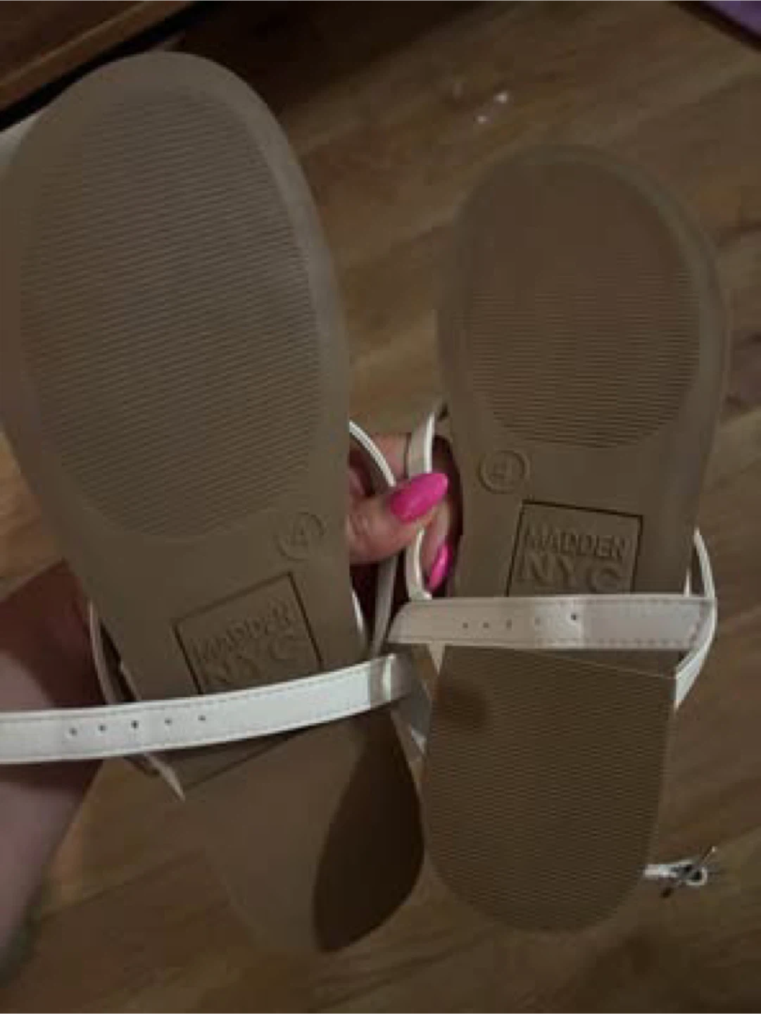 Girls size 4 sandals - photo 2