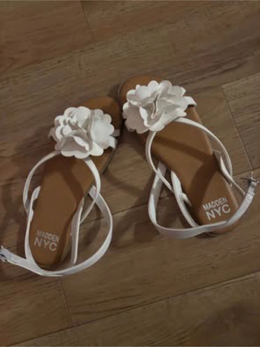 Girls size 4 sandals