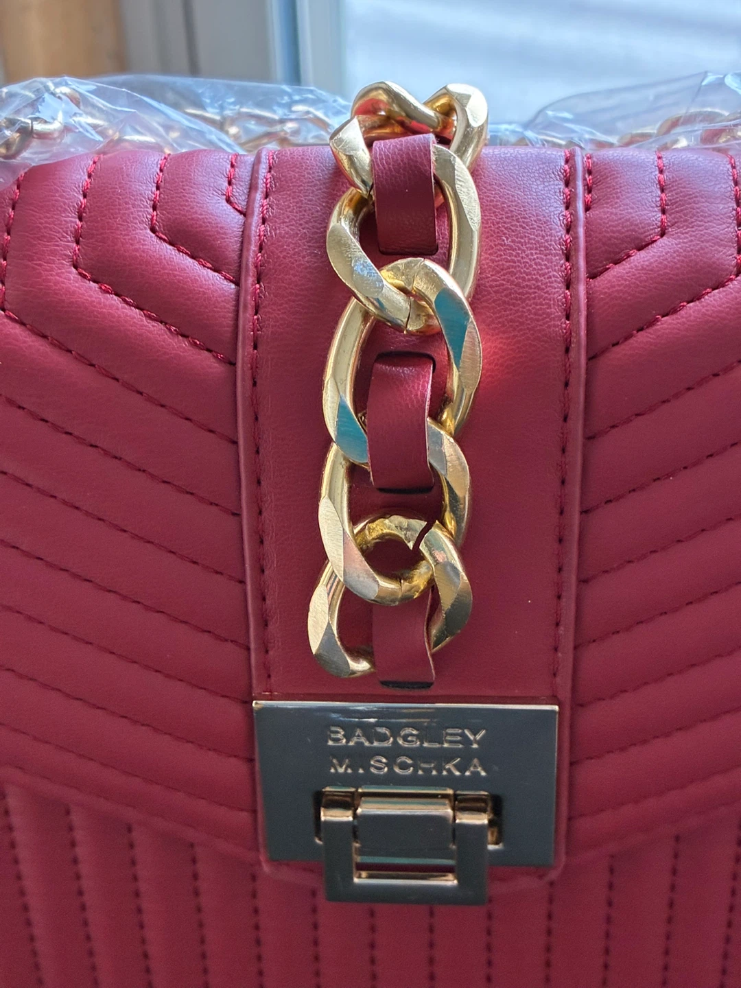 Badgley Mischka Red Quilted Chain Shoulder Bag - photo 3