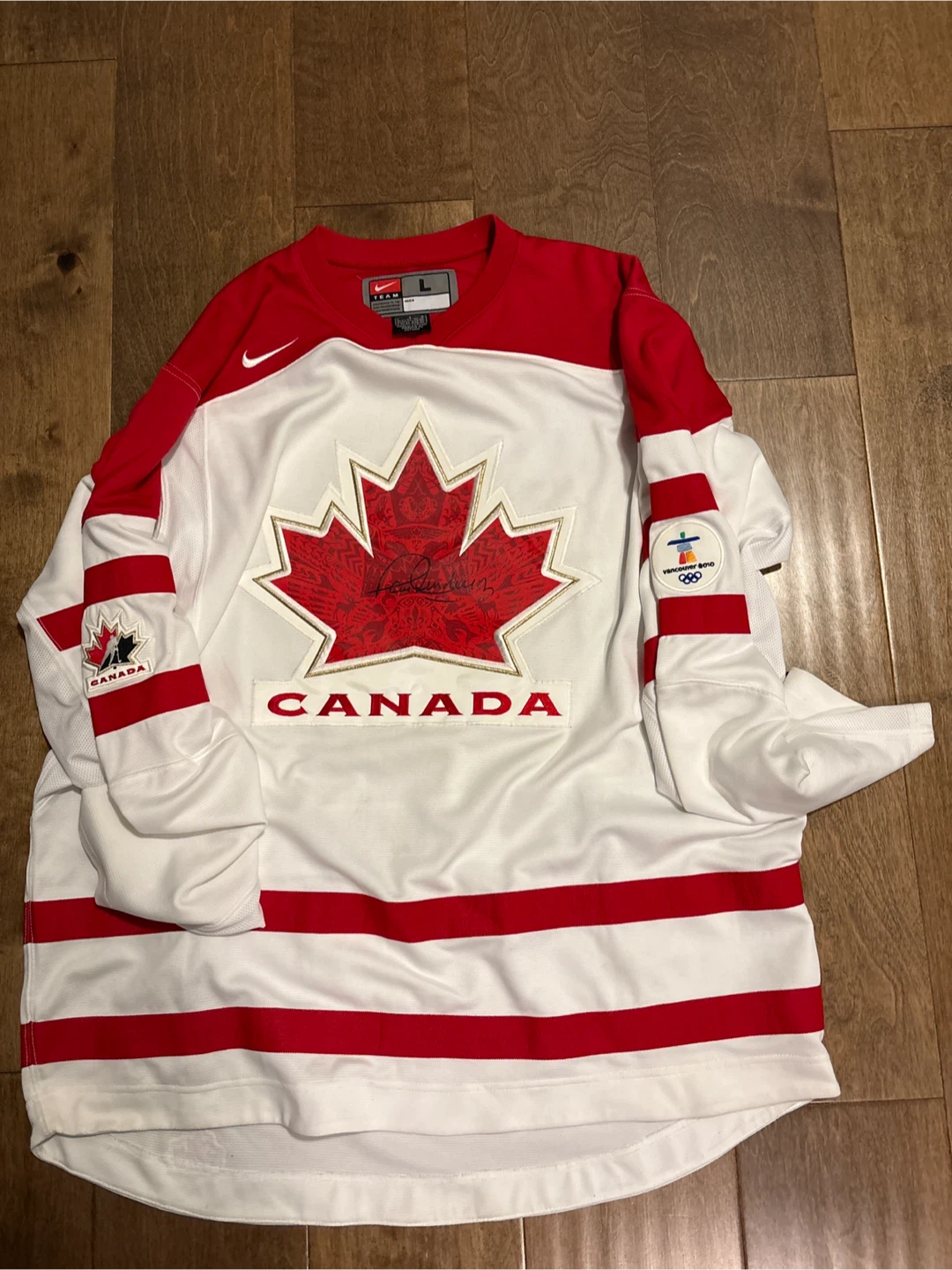 Vancouver 2010 Canada Hockey Jersey Signed