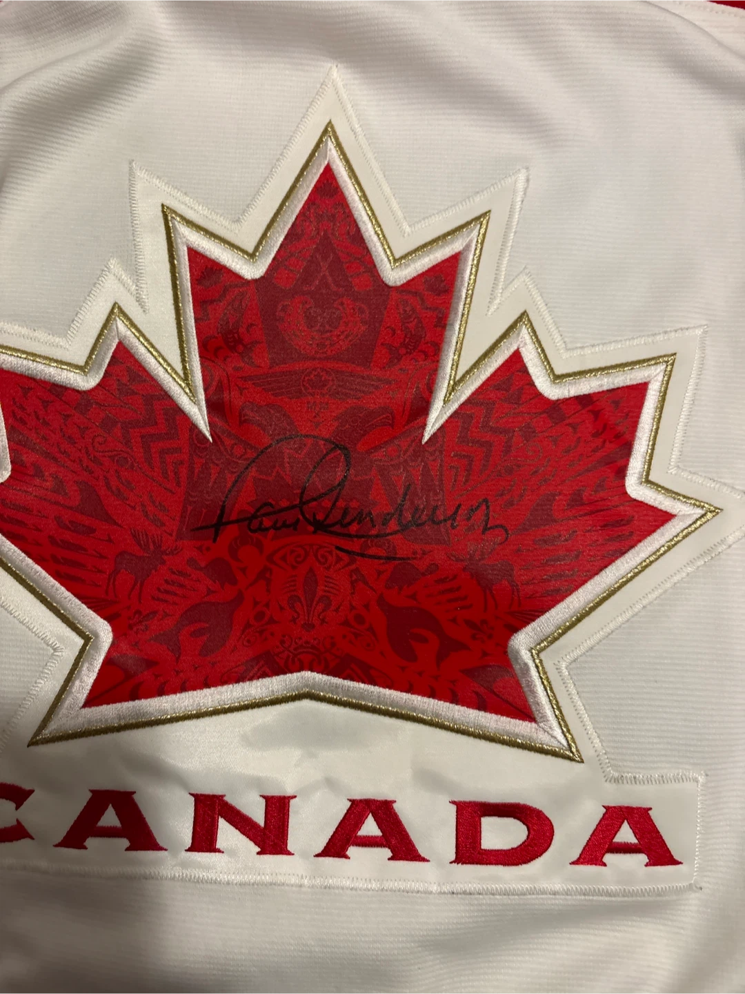 Vancouver 2010 Canada Hockey Jersey Signed - photo 2