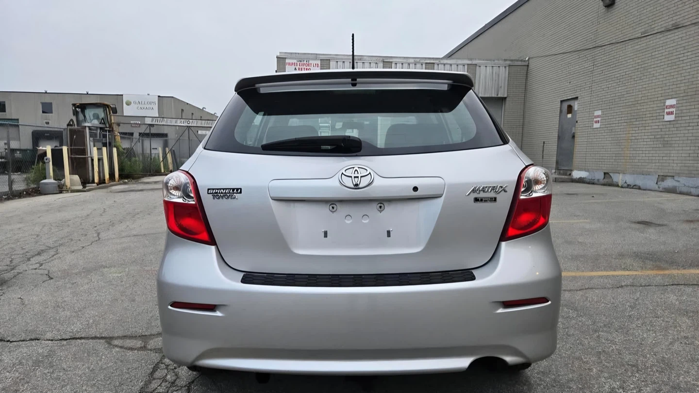 Toyota Matrix 2010 - Silver - photo 3
