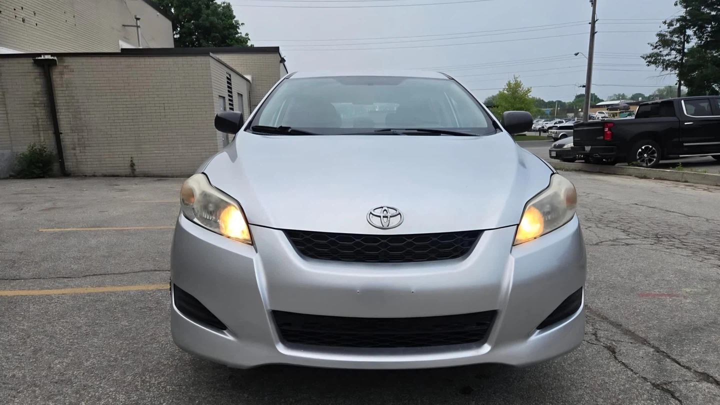 Toyota Matrix 2010 - Silver - photo 4