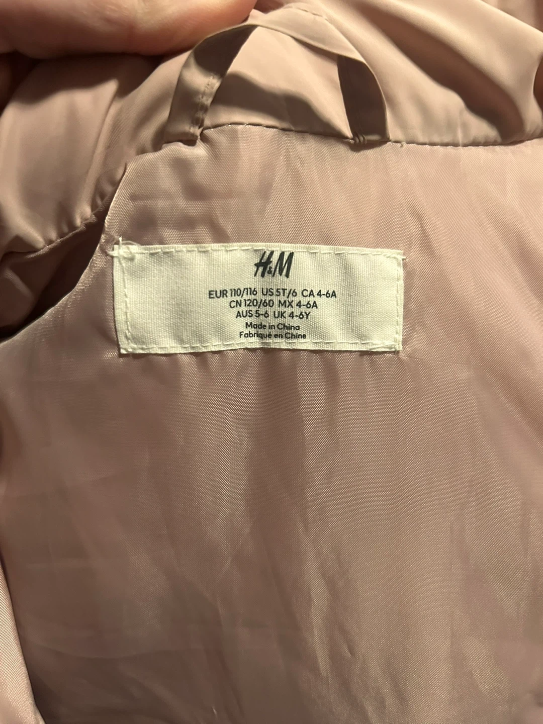 H&M Quilted Puffer Vest - Kids Size 5-6T - photo 2