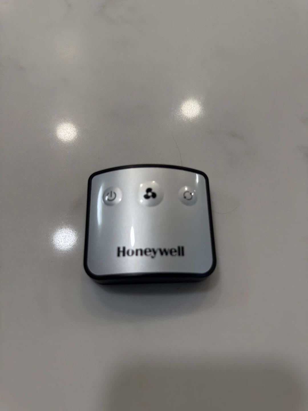 Moving Sale!!  Honeywell QuietSet Tower Fan - Black - photo 2