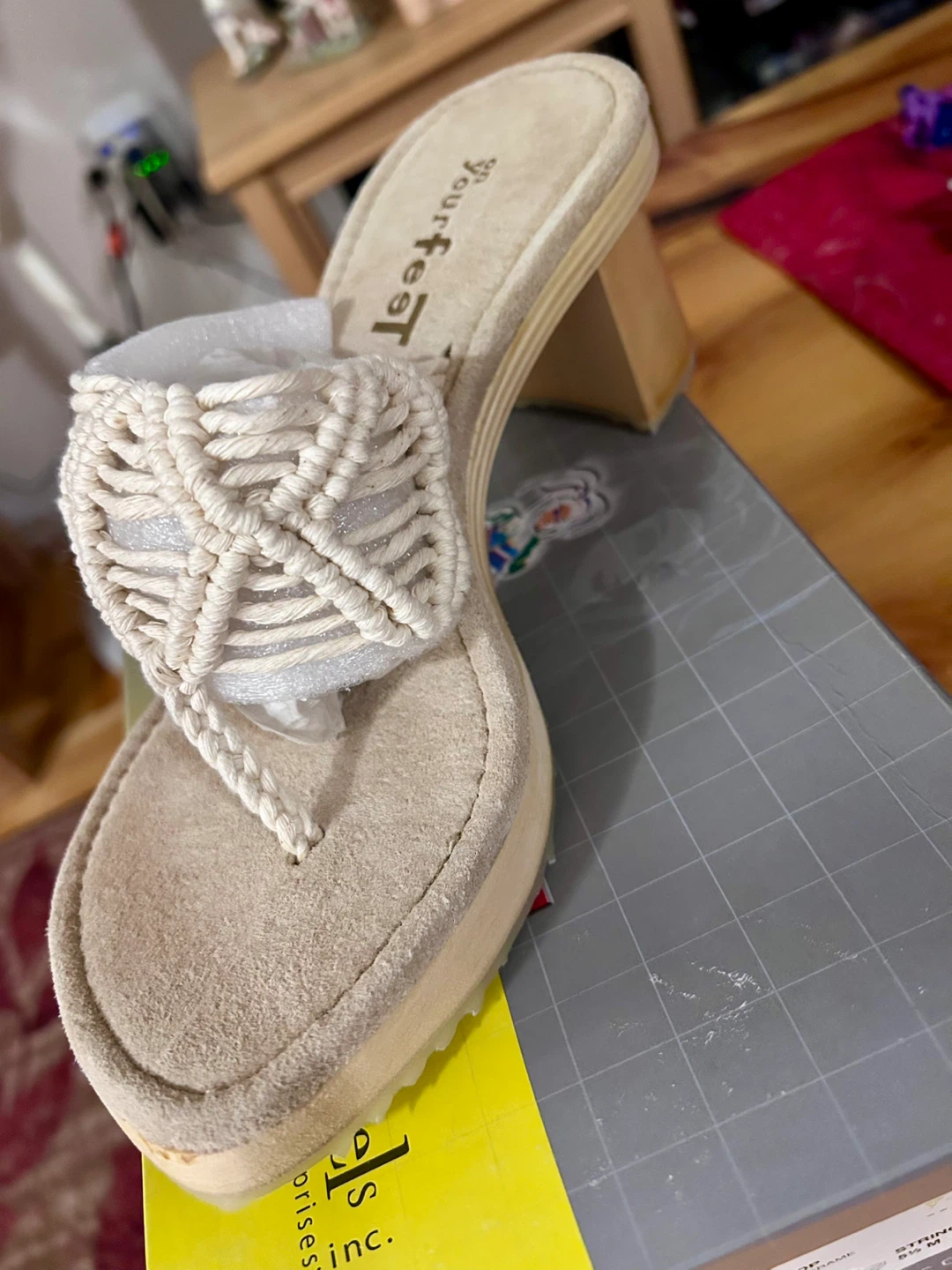 Brand new size 5 1/2 On Your Feet Macrame Platform Sandals - photo 2