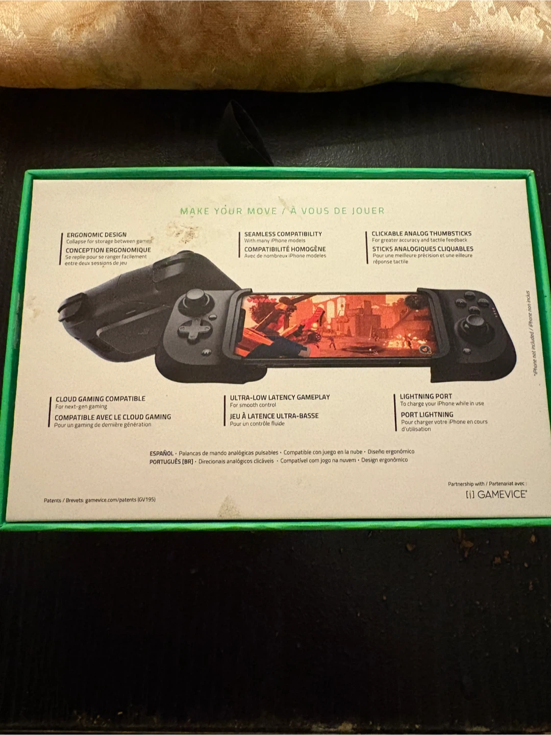 Razer Kishi Universal Gaming Controller for iPhone - photo 2