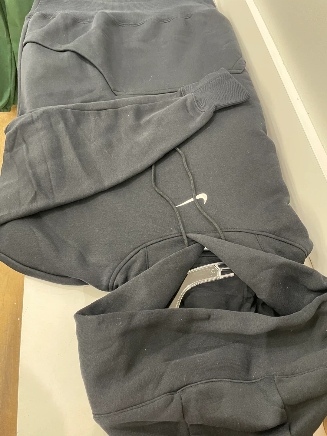 Nike Black Hoodie and Sweatpants Tracksuit - photo 3