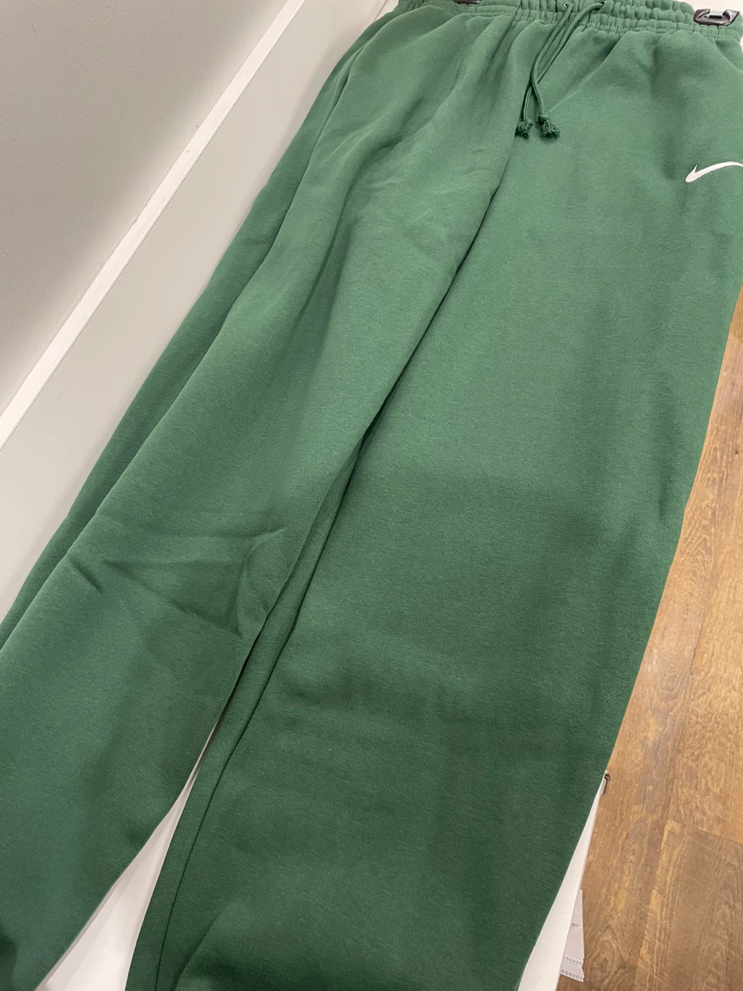 Nike Green Hoodie and Sweatpants Set - photo 5